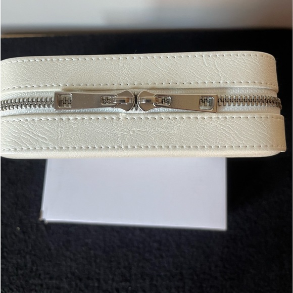 Unisex Travel Jewelry Box - Picture 7 of 7